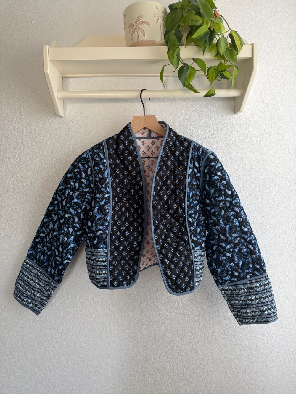Reversible Quilted Jacket XS Pink Paisley / Navy Blue Floral Cropped